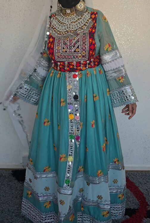 Teal Ghand with flower and silver detailing