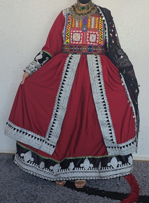 Dark red layered Ghand