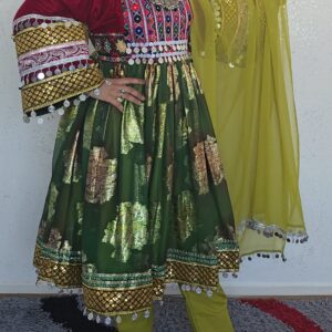Festive green & red Ghand with detailing