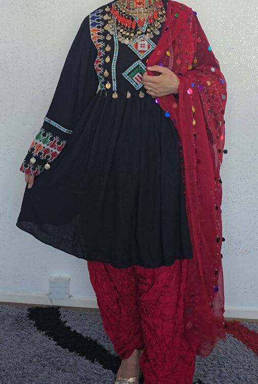 Black simple ghand
