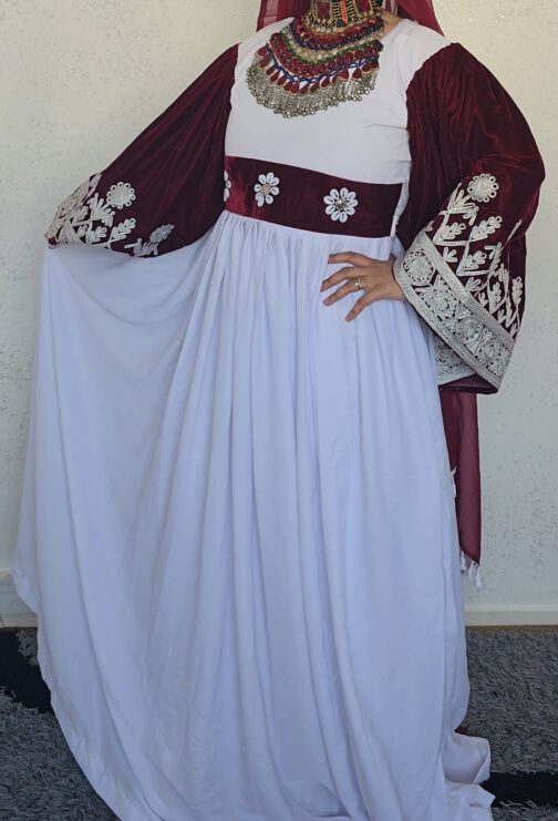 White and maroon ghand size M