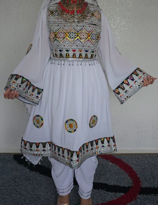 Classic white Ghand