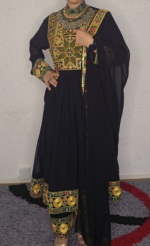 Black Ghand with shimmery gold