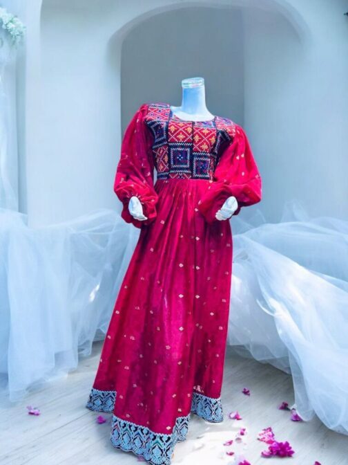 Bright pink Ghand